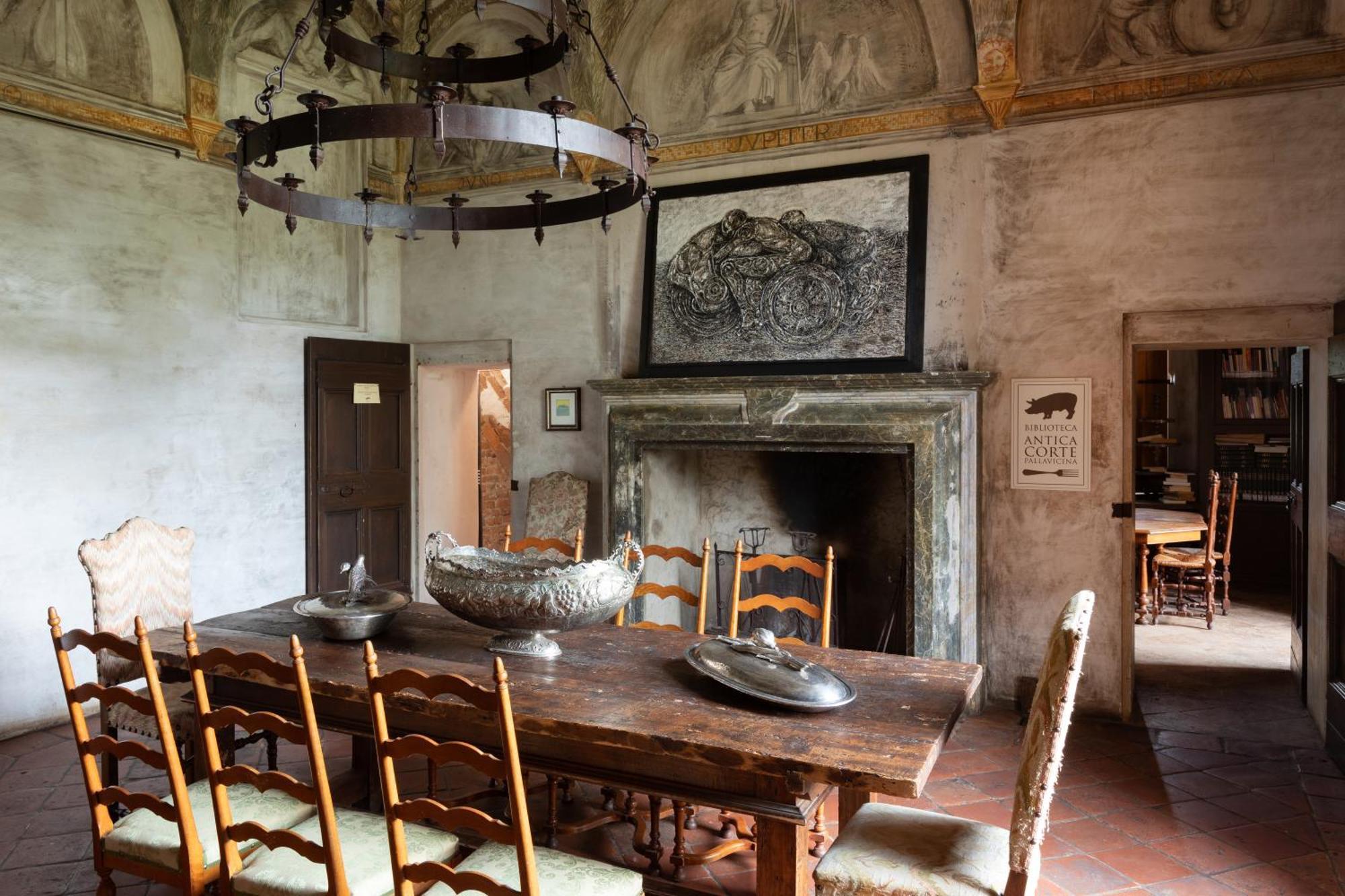 Antica Corte Pallavicina Relais Polesine Parmense Exterior photo